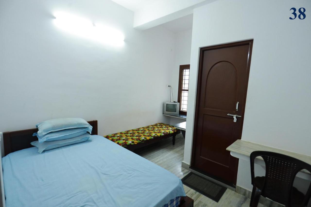 Arackal Tourist Home Tripunithura Exterior foto