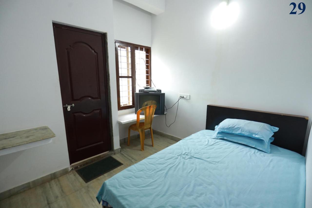 Arackal Tourist Home Tripunithura Exterior foto