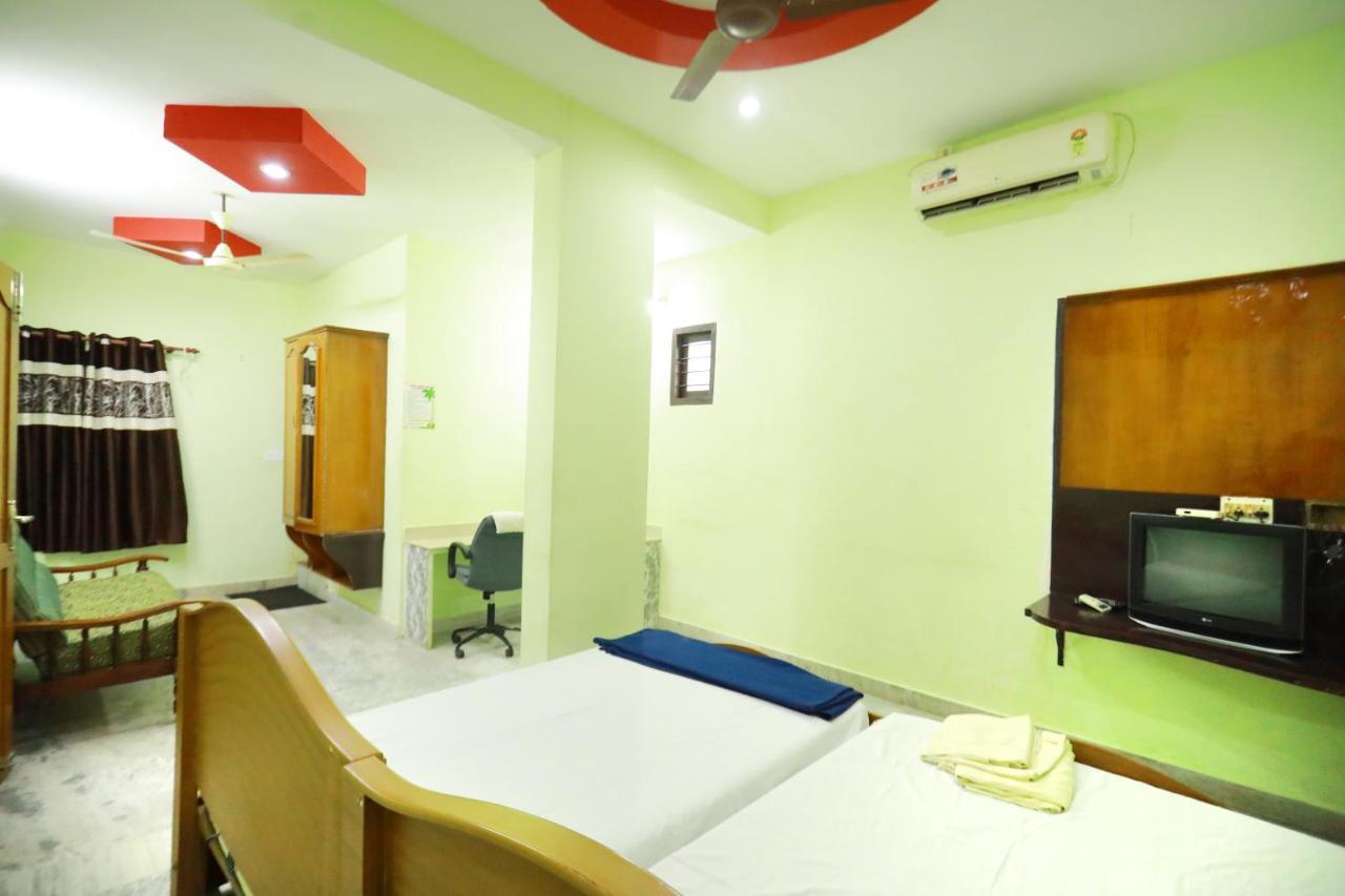 Arackal Tourist Home Tripunithura Exterior foto